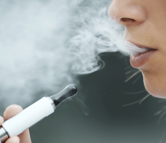 E-cigarette : solution de sevrage tabagique ou méthode fumeuse ? ecigarette-sevrage-tabac-arrêt-tabac