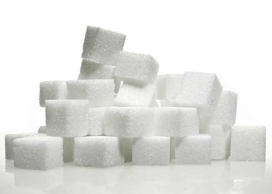 Consommer moins de sucre : 10 stratégies gagnantes reduire-consommation-sucre